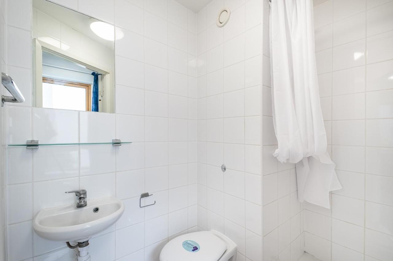 En Suite Rooms, Gillingham - Sk Exteriör bild